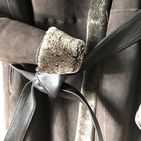 Women coat/100% Shearling/Nappa finish Size: M - Picture 3 of 11